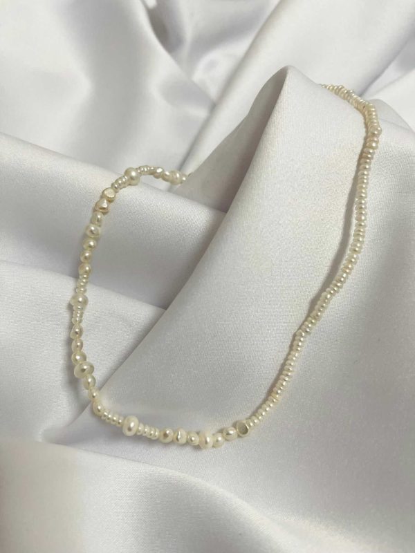 LIV NECKLACE
