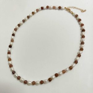 WHITE-BROWN NECKLACE
