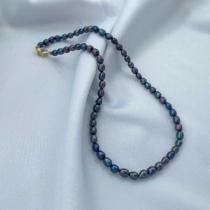 CLASSIC BLACK NECKLACE