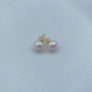 WHITE PEARL EARRINGS